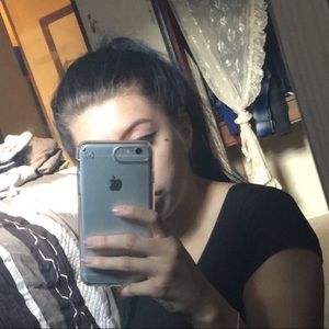 Meet your Posher, Kelly